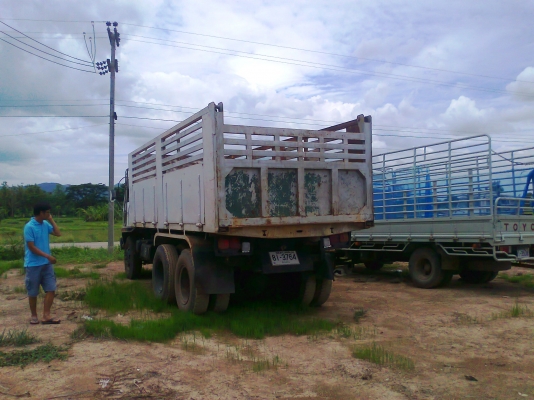 ขายด่วน รถสิบล้อ MITSUBISHI FN225K เครื่องดี คัสซีสวย เก๋งสวย ภายในสวย มีแอร์เย็นฉ่ำ รถสวยพร้อมใช้ มีทะเบียนครบ.
