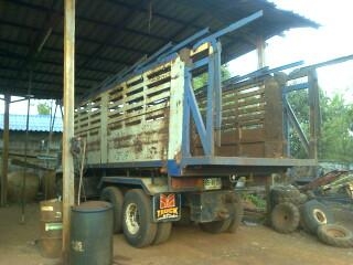 ขายรถบรรทุกสิบล้อดั๊มพ์ ISUZU 240 หัวขาวตัวแรก เครื่องเดิม เกียร์อิตั้น ดั๊มพ์เคซี ทะเบียนพร้อม