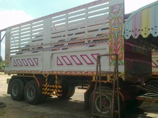 HINO MEGA SERIES 500 - 344 HP EURO3 ปี 55 รถพ่วงแม่+ลูก สวยจัดเหมือนใหม่ กระบะดั๊มพ์เหล็กคอกเกษตรของสามมิตรลอนเฉียงทั้งแม่ทั้งลูก ลูก 3 เพลาดั๊มพ์ความยาว 6.90 เมตร ภายในเก๋งสวยครบพร้อม ช่วงล่างยางสภาพดี 80\% ทั้งแม่ทั้งลูก เอกสารทะเบียนครบถูกต้องพร้อมโอนได