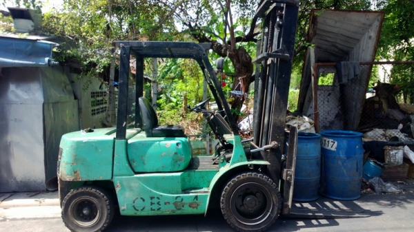 ฝากขายด่วนๆ ราคาถูกๆ รถยก MITSUBISHI 3 ตัน เสาสูง 4 เมตร เครื่องดีเซล เกียร์ออโต้