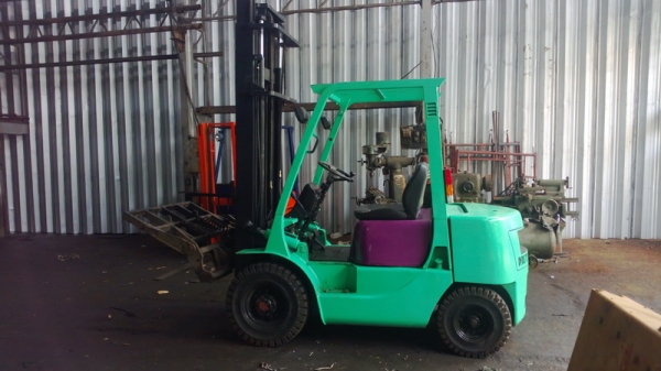 ฝากขายครับ รถยก MITSUBISHI ยก 2.5 ตัน เสาสูง 4 เมตร เครื่องดีเซล เกียร์ออโต้ งาเทได้