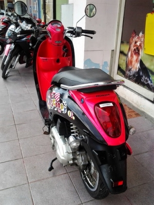 ขาย Scoopy-i หัวฉีดประหยัดน้ำมัน สวยๆ ขายกันถูกๆราคาลดได้ครั