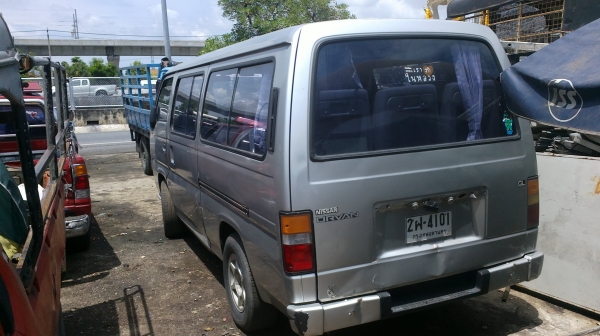 ขายรถตู้ นิสสัน ขายตามสภาพ