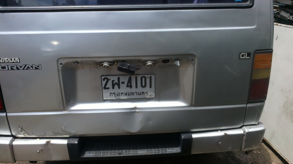 ขายรถตู้ นิสสัน ขายตามสภาพ