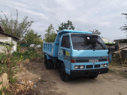 ISUZU 88แรง ปี31 ยกหัวไม่ได้ ISUZU 88แรง ปี31 ยกหัวไม่ได้