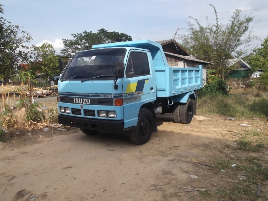 ISUZU 88แรง ปี31 ยกหัวไม่ได้ ISUZU 88แรง ปี31 ยกหัวไม่ได้