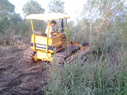 ขายแทรกเตอร์KOMATSU   D 2 OP เก่านอกสวยมากมาย