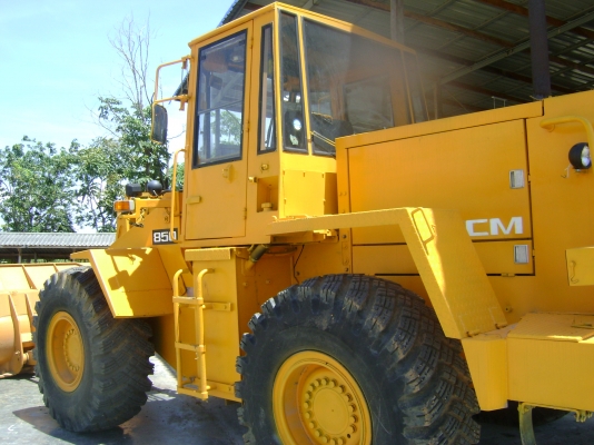 ขายรถตักล้อยาง TCM  850  ด่วน!