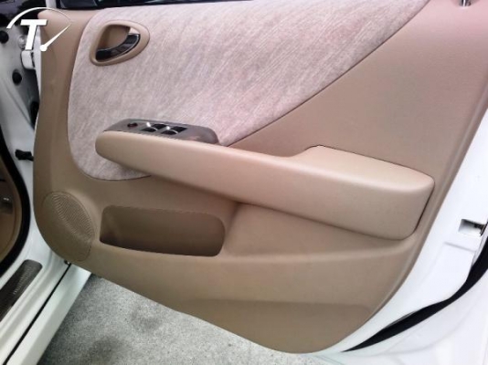 2004 HONDA, CITY 1.5 V i-VTEC (ABS) โฉม CITY  เเต่งรอบคัน หารถสวยๆต้องที่นี่ ABS, AIRBAG สวยเดิม ยางดี 4เส้น