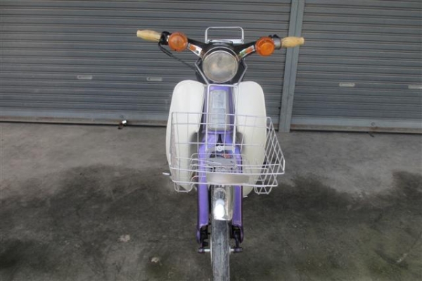 ขาย C70 เครื่องดรีมมีเล่มทะเบียนของแต่งพอสมควร (จัดส่งได้ครับ) ขาย C70 เครื่องดรีมมีเล่มทะเบียนของแต่งพอสมควร (จัดส่งได้ครับ)