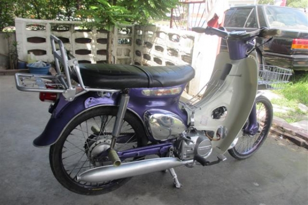 ขาย C70 เครื่องดรีมมีเล่มทะเบียนของแต่งพอสมควร (จัดส่งได้ครับ) ขาย C70 เครื่องดรีมมีเล่มทะเบียนของแต่งพอสมควร (จัดส่งได้ครับ)