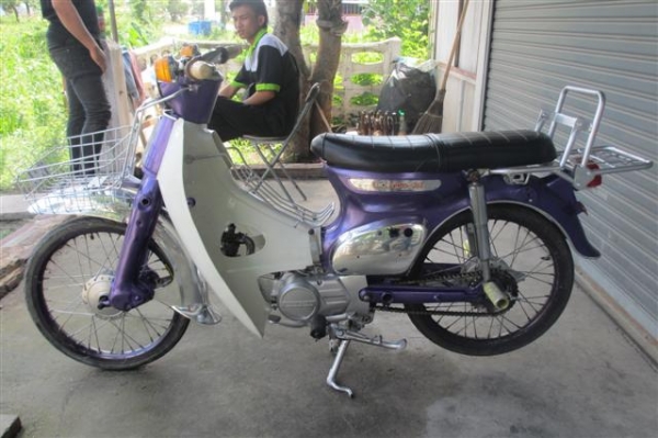 ขาย C70 เครื่องดรีมมีเล่มทะเบียนของแต่งพอสมควร (จัดส่งได้ครับ) ขาย C70 เครื่องดรีมมีเล่มทะเบียนของแต่งพอสมควร (จัดส่งได้ครับ)