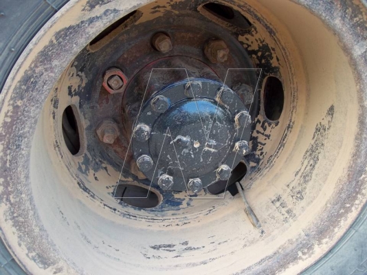 ขาย Rock 240 แรง สองเพลาดั๊ม / เกียร์ฟลูเลอร์ ( ยางใหม่แท้ 10 เส้น! )