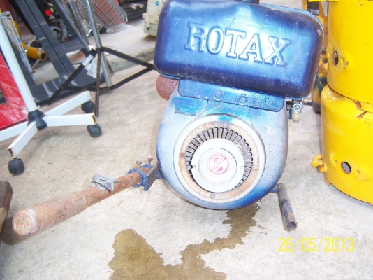 เครื่องเรือ ROTAX  9แรง