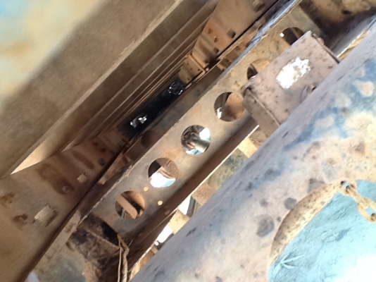 ขายด่วน TL100 เครื่อง 4bc2 แคชชีเดิ่มยางคู่หน้าใหม่ยางหลังพอใช้ทะเบียนม.79 ขายด่วน TL100 เครื่อง 4bc2 แคชชีเดิ่มยางคู่หน้าใหม่ยางหลังพอใช้ทะเบียนม.79