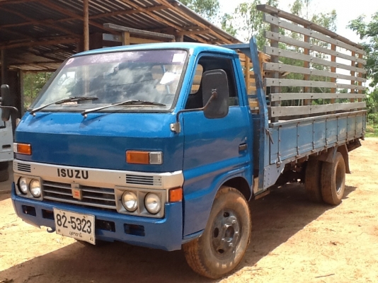 ขายด่วน TL100 เครื่อง 4bc2 แคชชีเดิ่มยางคู่หน้าใหม่ยางหลังพอใช้ทะเบียนม.79 ขายด่วน TL100 เครื่อง 4bc2 แคชชีเดิ่มยางคู่หน้าใหม่ยางหลังพอใช้ทะเบียนม.79