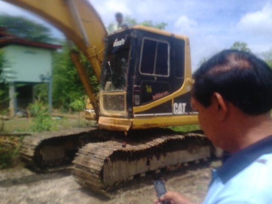 ขายรถแบคโฮ CAT320V2 พร้อมทะเบียน