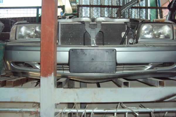 ขายแผงหน้าตัด  BENZ C200 / VOLKSWAGEN BITTLE /VOLVO 940และแผงหน้าของรถยนต์อีกจำนวนมากครับ