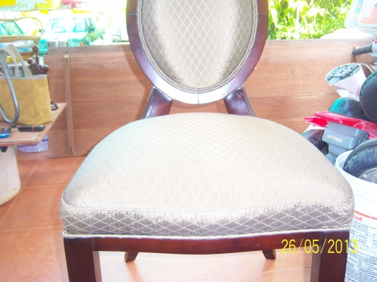 เก้าอี้หลุยส์ สวยๆ ครับ