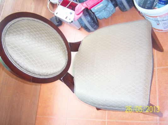 เก้าอี้หลุยส์ สวยๆ ครับ