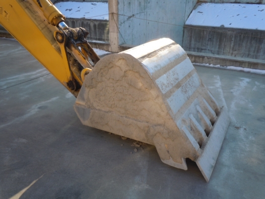 New stock SUMITOMO SH200-5 คันที่ 3 จากญี่ปุ่น ใช้งานแค่ 1686 ชม. ขายถูก ๆ ครับ