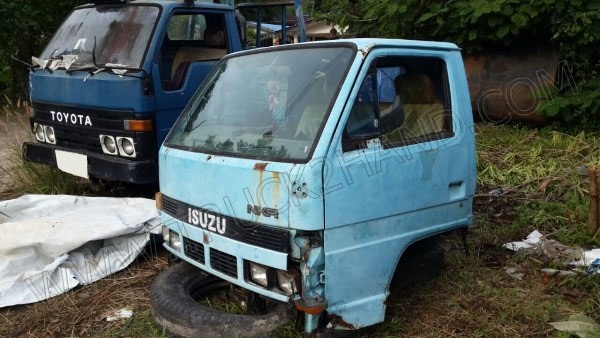 หัวเก๋ง ยี่ห้อ ISUZU รุ่น NKR อุปกรณ์ครบ หัวเก๋ง ยี่ห้อ ISUZU รุ่น NKR อุปกรณ์ครบ