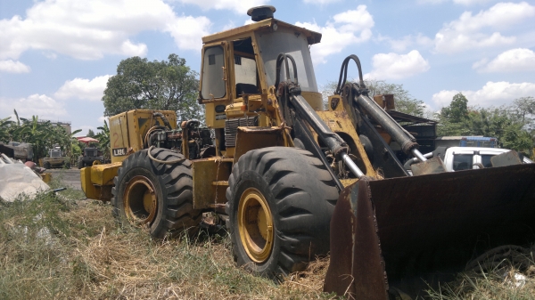 ขายรถตัก VOLVO BM