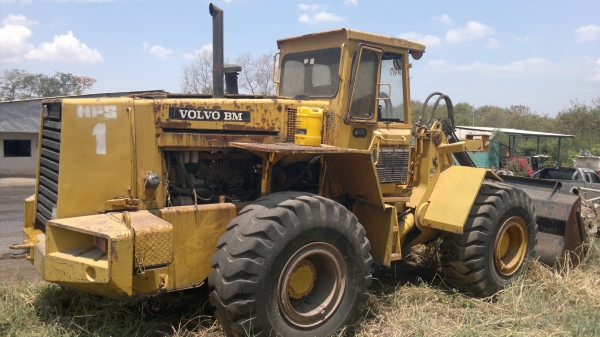 ขายรถตัก VOLVO BM