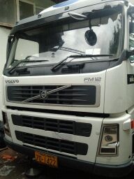 VOLLVO  หัวราก  380  แรง  2  เพลา  รถน้ำมัน  มี  2  หัว  รถปี  48