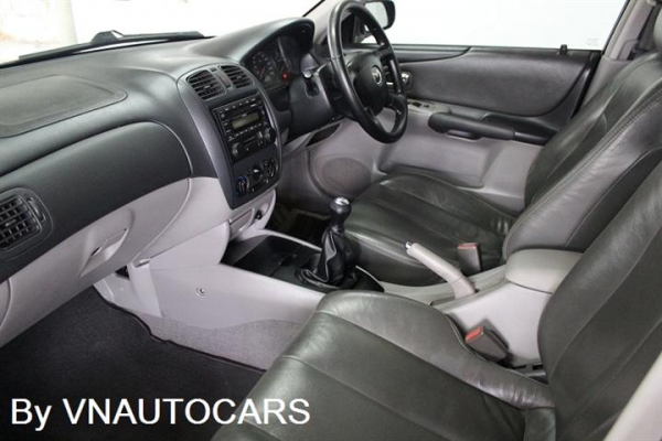 ฟรีดาวน์ 2004 Masda 323Protege1.6 MT Airbag 2 ลูก สภาพเยี่ยม แม๊กสวย