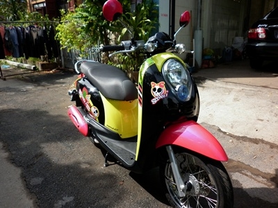 รถคันนี้สีชมพู