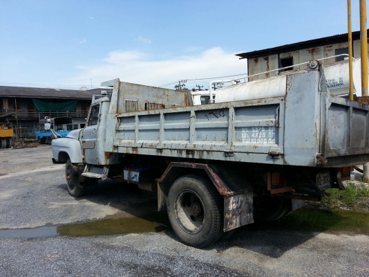 ขายรถ บรรทุก ISUZU 6 ล้อใหญ่หัวยาว เครื่อง 120 แรงม้า ทะเบียนไม่ขาด