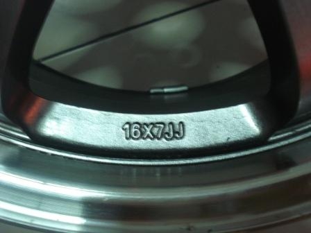 ขายแม็ก CE28 ขอบ 16 4 รู 100,114 1คู่ 2800 บาทสภาพดี