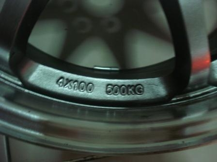 ขายแม็ก CE28 ขอบ 16 4 รู 100,114 1คู่ 2800 บาทสภาพดี