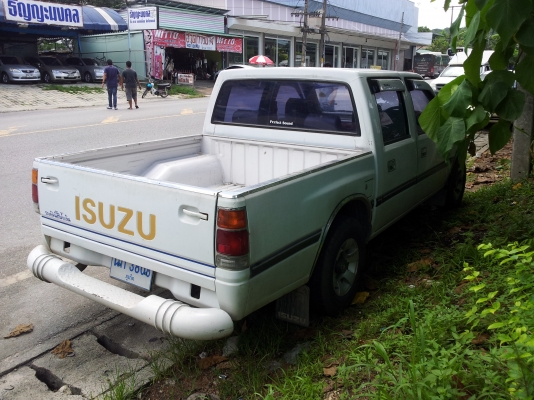 ISUZU 4 ประตูมังกรทองสวยๆเพาเวอร์พร้อมใช้เดิมๆ