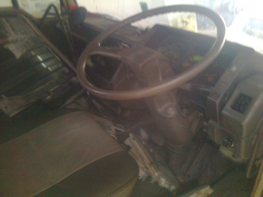 หัว 6 ล้อ MITSUBISHI หัวใหญ่เท่าหัว 10 ล้อ สวยๆ