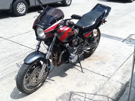 ลดราคาวันนี้เท่านั้นๆ kawa zephyr 400 ทะเบียนแท้ สภาพดี 61000บาท