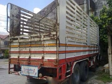 รถฮีโน่ 12 ล้อ รั้ว  320 แรงม้า ปี 54   สนใจติดต่อ 081 - 6079515