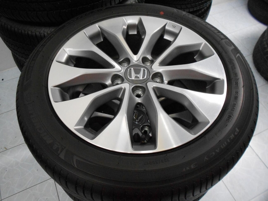 ขายล้อแม็ก New Honda Accord G9 ขอบ 17 พร้อมยางป้ายแดงปี 13/เทิร์นได้-ใส่ฟรีค่ะ