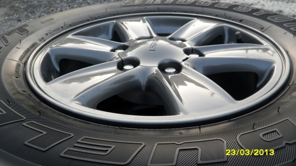 ขายแม็กALL NEW ISUZU D-MAX X-SERIES  6รูขอบ16 พร้อมยางบริสโตร์ 245/70R16 ปี12 ดอกยางสวยๆ 1 ชุด