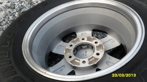 ขายแม็กALL NEW ISUZU D-MAX X-SERIES  6รูขอบ16 พร้อมยางบริสโตร์ 245/70R16 ปี12 ดอกยางสวยๆ 1 ชุด