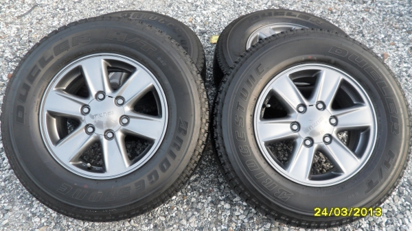 ขายแม็กALL NEW ISUZU D-MAX X-SERIES  6รูขอบ16 พร้อมยางบริสโตร์ 245/70R16 ปี12 ดอกยางสวยๆ 1 ชุด