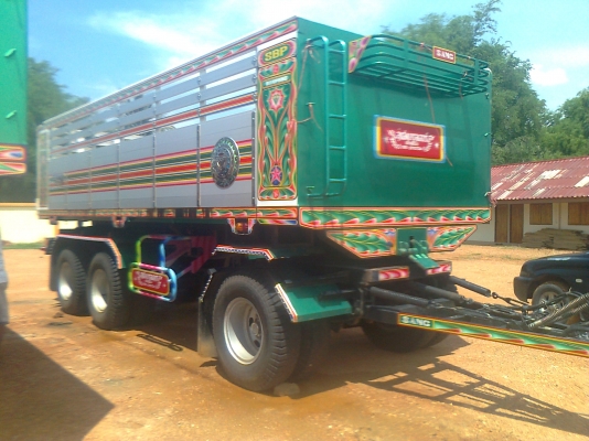 ลูกพ่วง 3 เพลาแท้ ยาว 6.50 เมตร กระบะอลูมิเนียม ปี 56