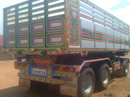 ลูกพ่วง 3 เพลาแท้ ยาว 6.50 เมตร กระบะอลูมิเนียม ปี 56