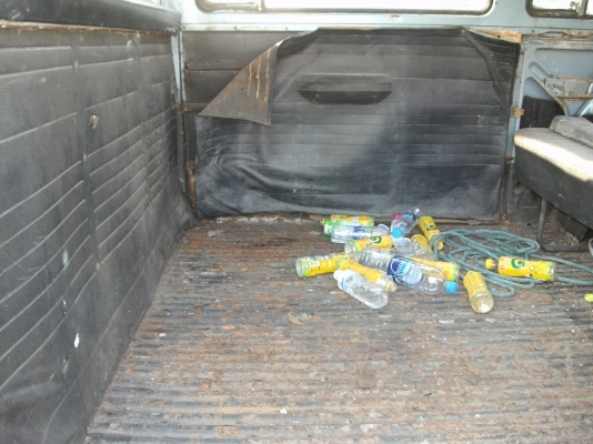 ตู้แตงโม-(เต่าขายแล้ว) (แตงโมขับได้-ช่วงล่างดี-ทะเบียนขาด2เดือนพร้อมโอนแห้งๆๆเครื่องมิตซู 1600 ตรงเล่มตามสภาพของครบครับ) แถมล้อ4วงพร้อมยางเดิมๆ+บานประตูหลังตามรูปครับ