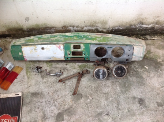 อะไหล่แท้เก่าเก็บ Datsun 320, 521,620 หลายอย่าง