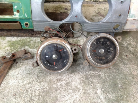 อะไหล่แท้เก่าเก็บ Datsun 320, 521,620 หลายอย่าง อะไหล่แท้เก่าเก็บ Datsun 320, 521,620 หลายอย่าง