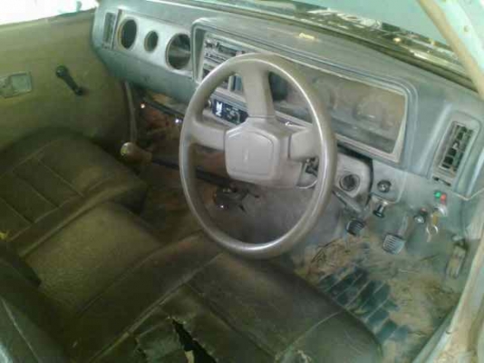 รถกระบะISUZU  KB ตอนเดียวเครื่อง2200 รถพร้อมใช้เอกสารพร้อม คันซีใช้ได้