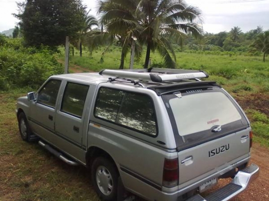 ขายISUZUแป๊ะยิ้ม4ประตูพร้อมใช้ประหยัดน้ำมัน วิ่งทางไกลสบายหายห่วง(ภาษีปีละ900บาท)ประกันชั้น3+