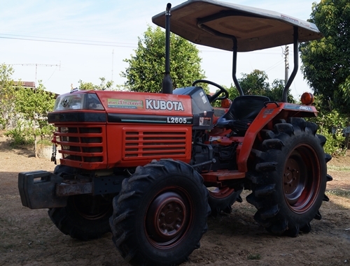 ขายรถไถ KUBOTA L2605 พร้อมผาน 5*20 พร้อมใช้งาน ขายรถไถ KUBOTA L2605 พร้อมผาน 5*20 พร้อมใช้งาน